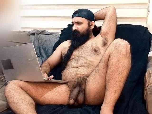 Bearded-Smoker