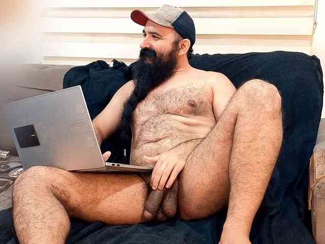 Bearded-Smoker