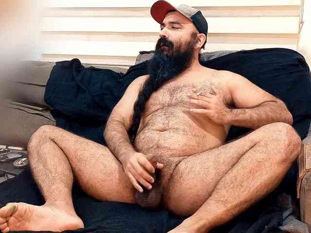 Bearded-Smoker Bearded-Smoker