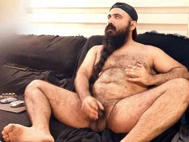 Bearded-Smoker Bearded-Smoker