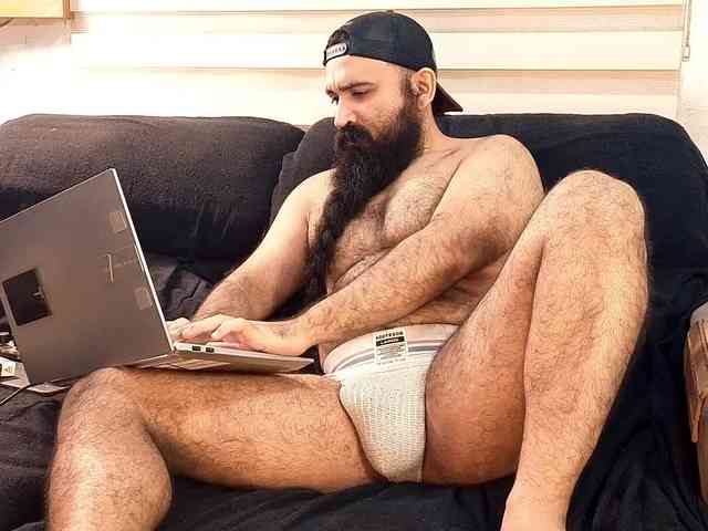 Bearded-Smoker