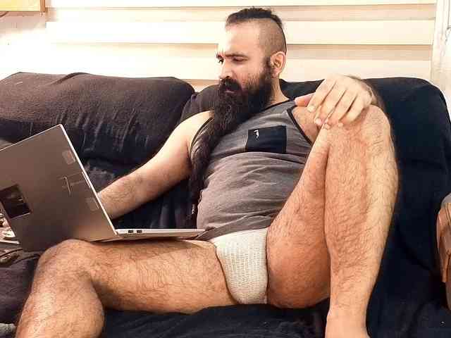 Bearded-Smoker