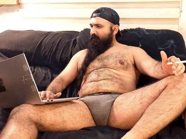 Bearded-Smoker