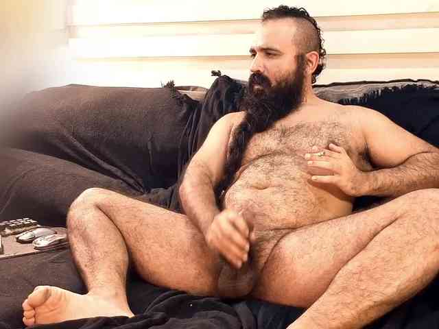 Bearded-Smoker Bearded-Smoker
