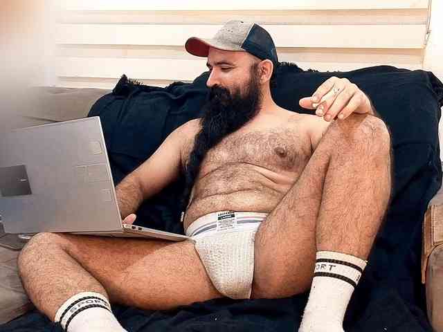 Bearded-Smoker