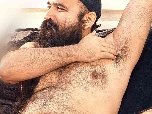 Bearded-Smoker