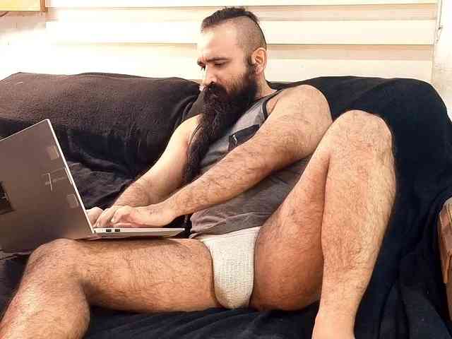Bearded-Smoker