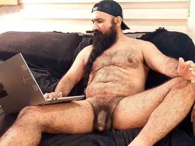 Bearded-Smoker