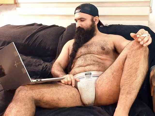 Bearded-Smoker