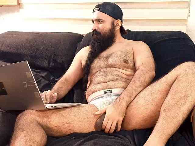 Bearded-Smoker