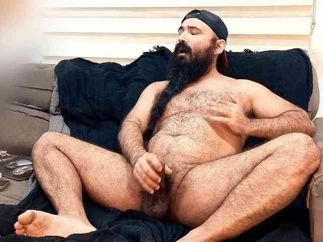 Bearded-Smoker Bearded-Smoker