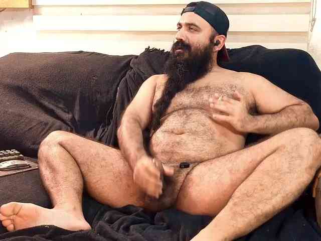 Bearded-Smoker Bearded-Smoker