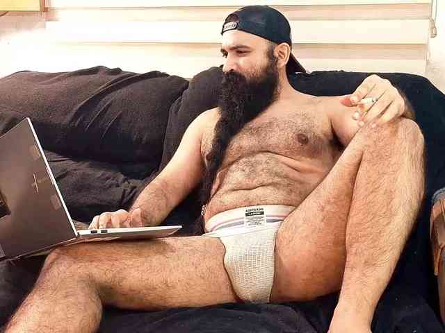 Bearded-Smoker