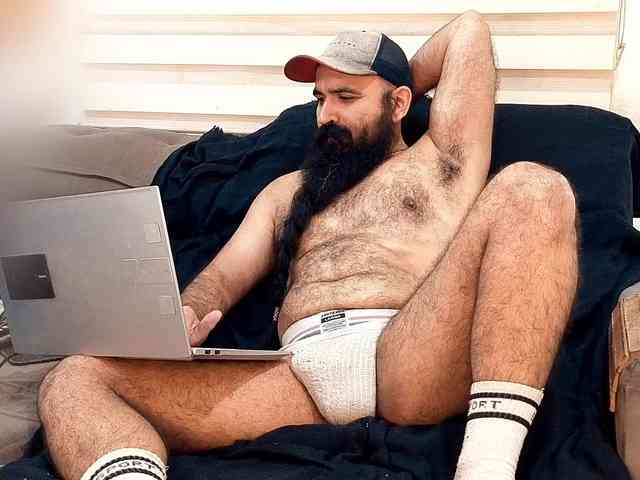 Bearded-Smoker