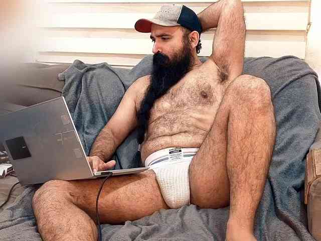 Bearded-Smoker
