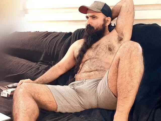Bearded-Smoker
