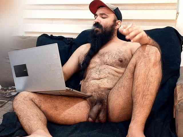 Bearded-Smoker