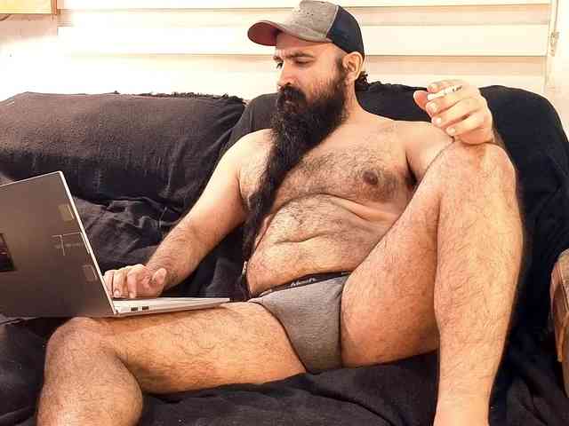 Bearded-Smoker