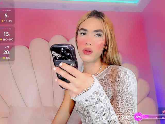 Nikol-hilton Live Webcam on BongaCams