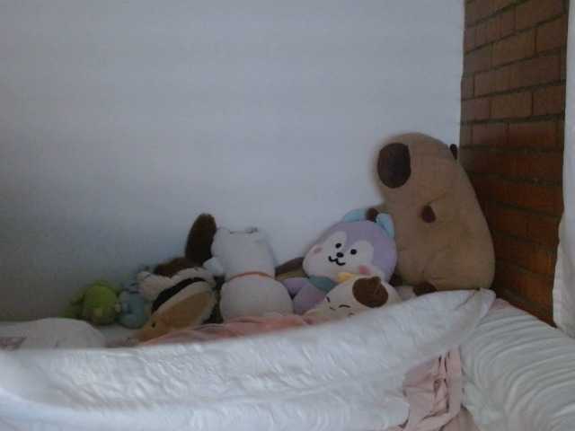 Lissyevans028 live cam on BongaCams