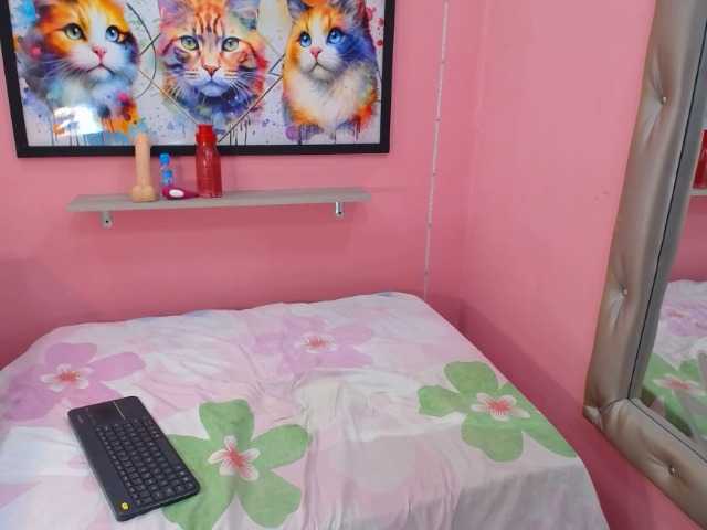 kynexa20 live cam on BongaCams