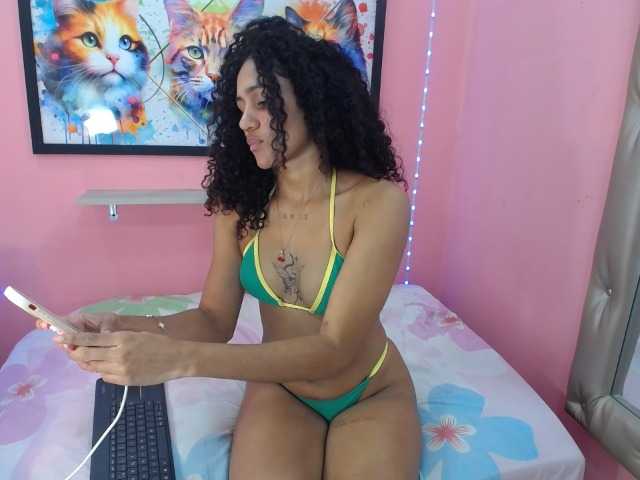 kynexa20 live cam on BongaCams
