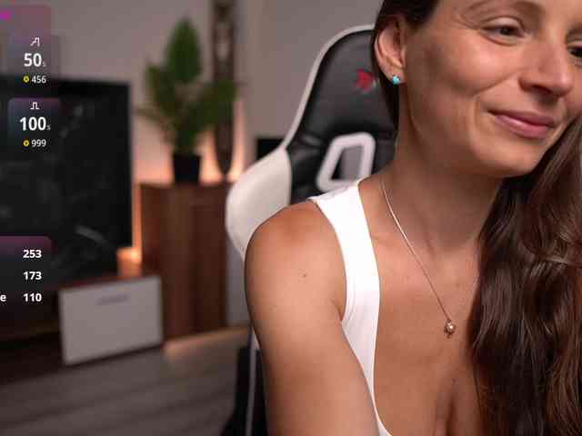 Laurushka webcam