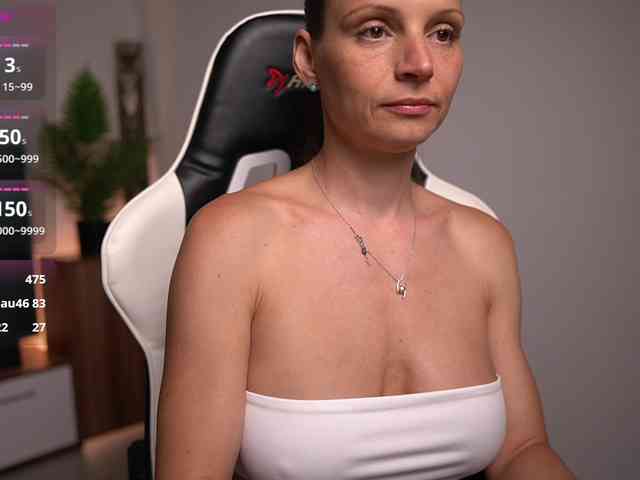Laurushka webcam