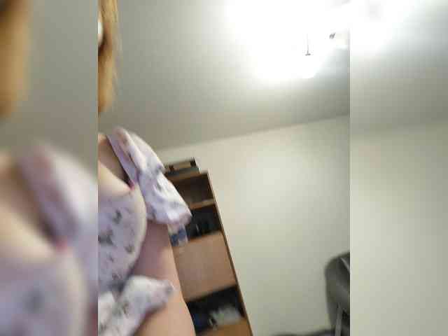 Lyilo991 webcam