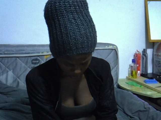 Sexybeiby1 live cam on BongaCams