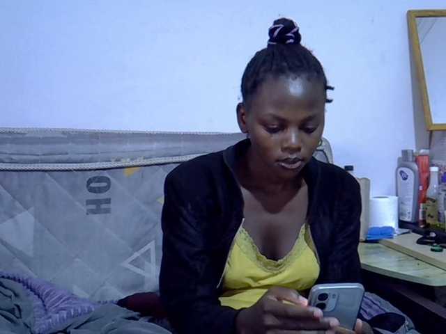 Sexybeiby1 live cam on BongaCams