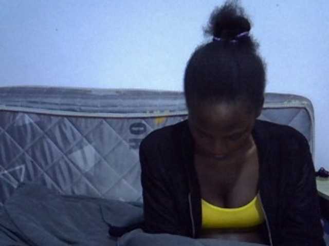 Sexybeiby1 live cam on BongaCams