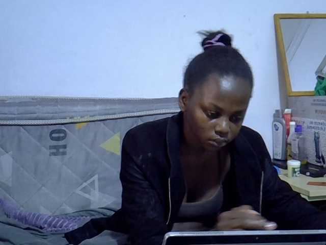 Sexybeiby1 live cam on BongaCams