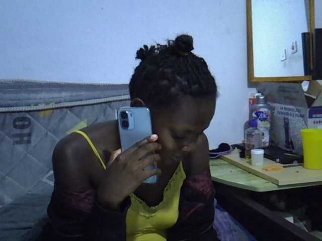 Sexybeiby1 live cam on BongaCams