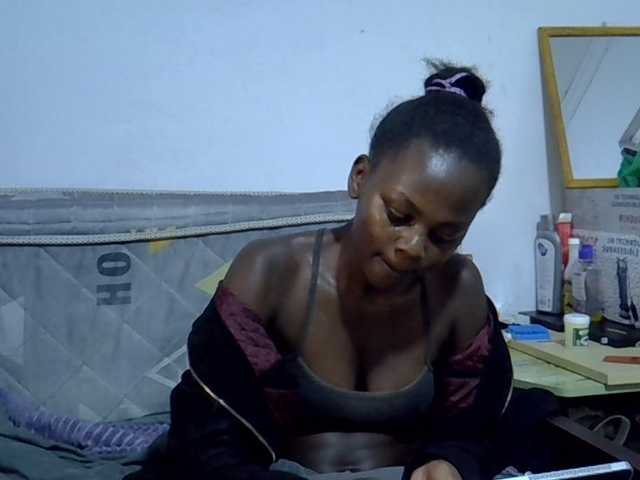 Sexybeiby1 live cam on BongaCams