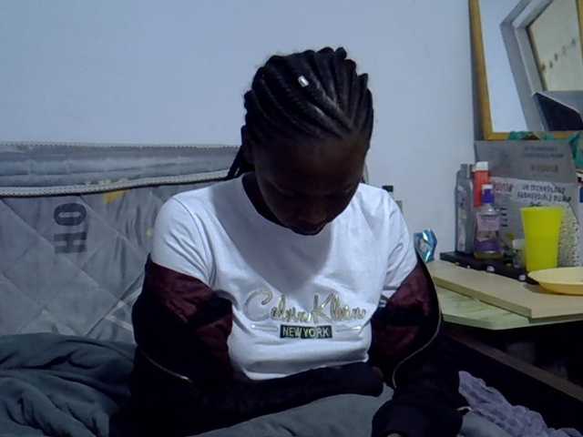 Sexybeiby1 live cam on BongaCams