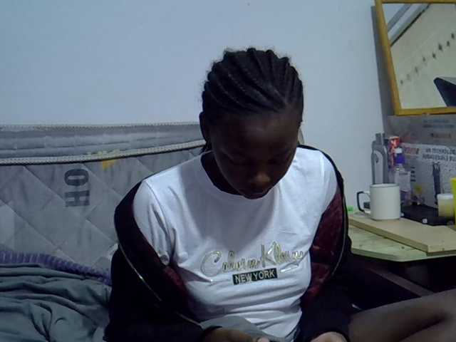 Sexybeiby1 — live female cam