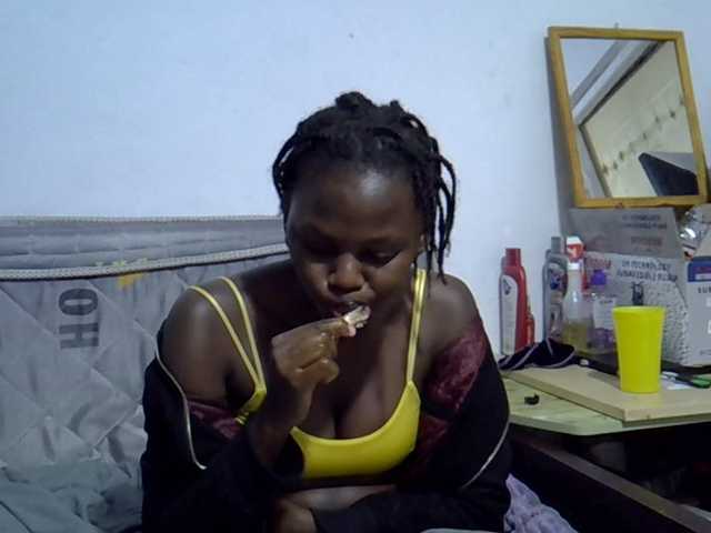 Sexybeiby1 live cam on BongaCams