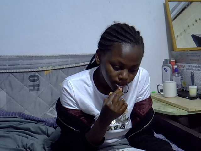 Sexybeiby1 — live female cam