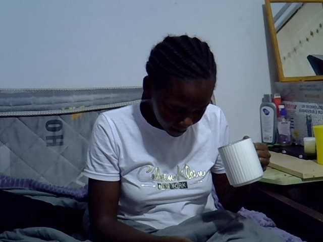 Sexybeiby1 — live female cam