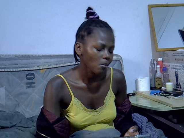 Sexybeiby1 live cam on BongaCams