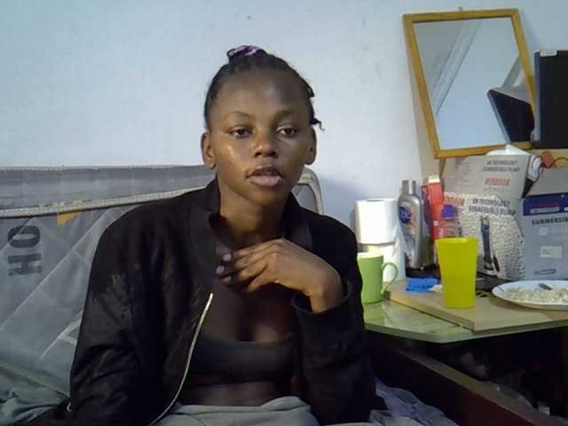 Sexybeiby1 live cam on BongaCams