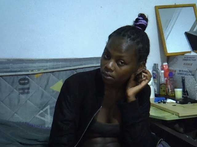 Sexybeiby1 live cam on BongaCams