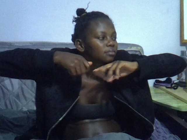 Sexybeiby1 live cam on BongaCams