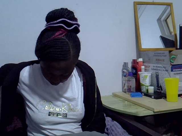 Sexybeiby1 live cam on BongaCams