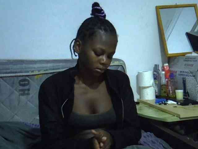 Sexybeiby1 webcam