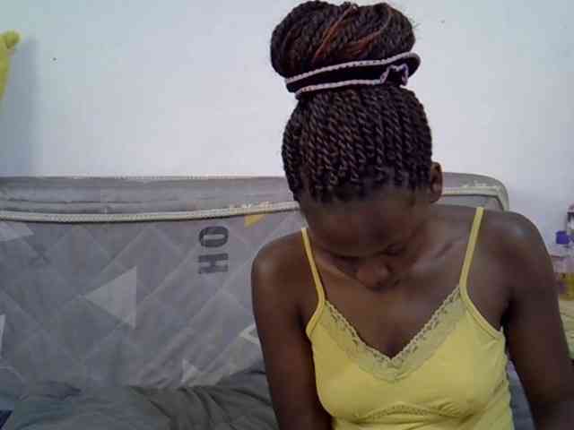 Sexybeiby1 webcam
