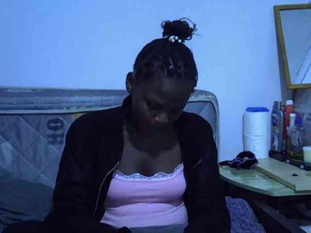 Sexybeiby1 webcam
