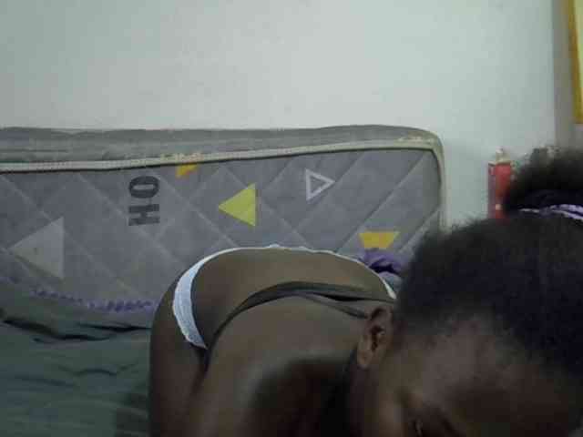 Sexybeiby1 webcam