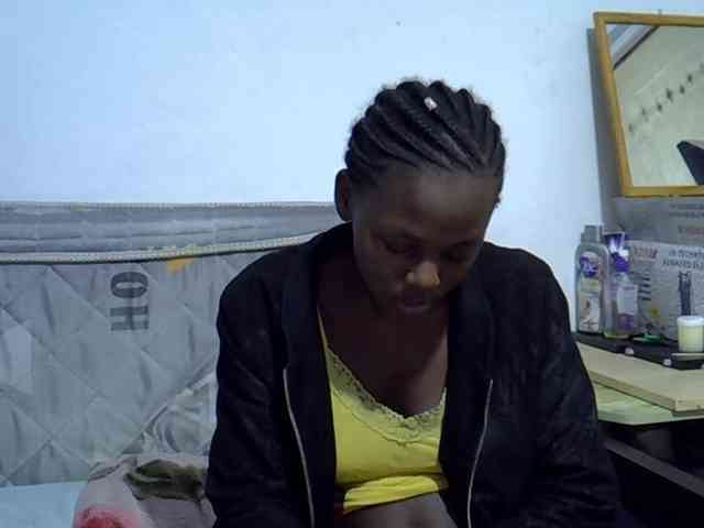 Sexybeiby1 webcam